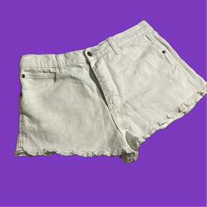 Cute Forever 21 white jean shorts 30